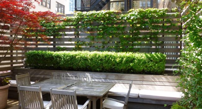 las-vegas-fence-deck-modern-with-outdoor-dining-set-wooden-flower-pots